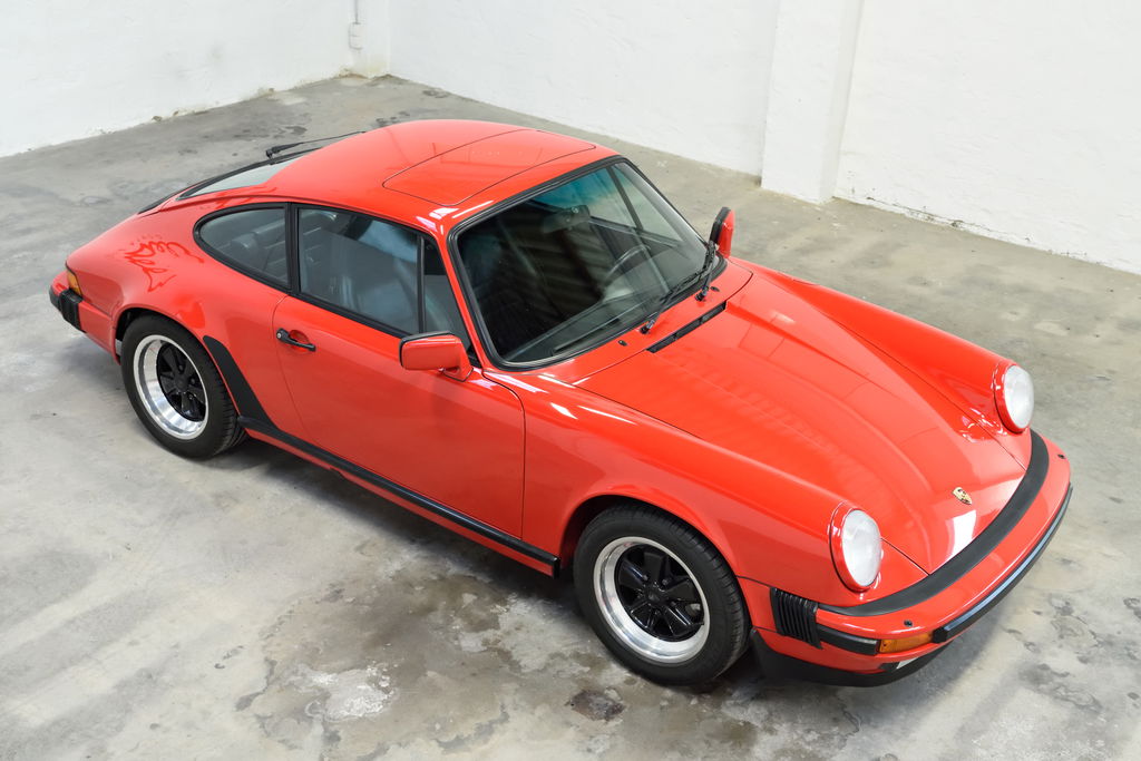Porsche 911 Carrera 3.2 (US)