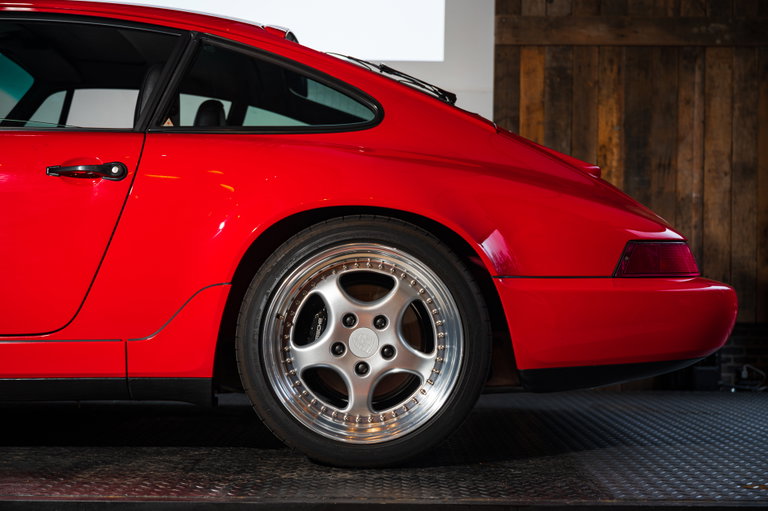 Porsche 964 Carrera 4
