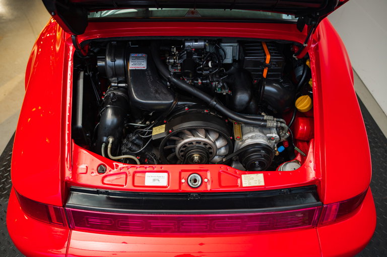 Porsche 964 Carrera 4