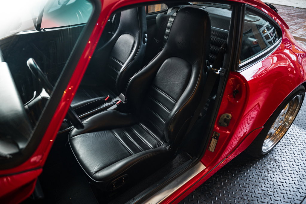 Porsche 964 Carrera 4