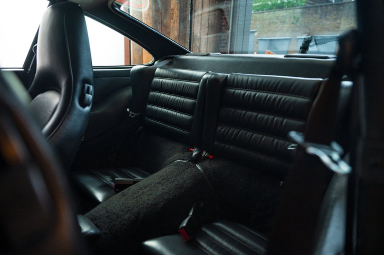 Porsche 964 Carrera 4