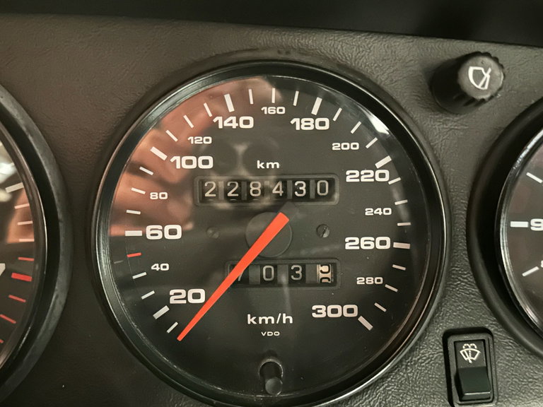 Porsche 964 Carrera 4