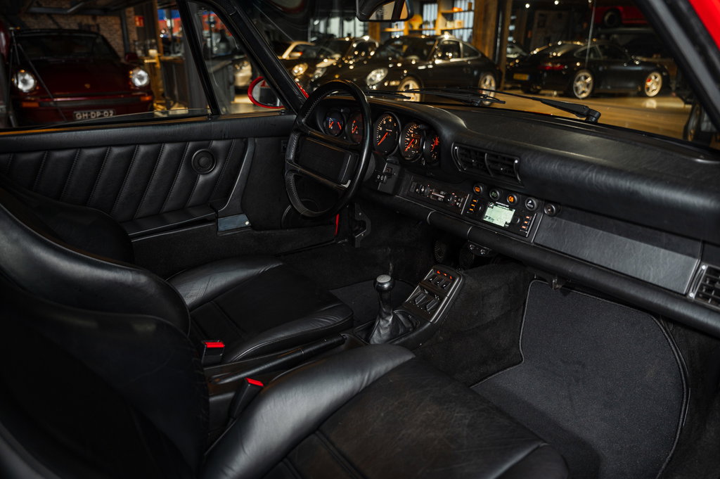 Porsche 964 Carrera 4