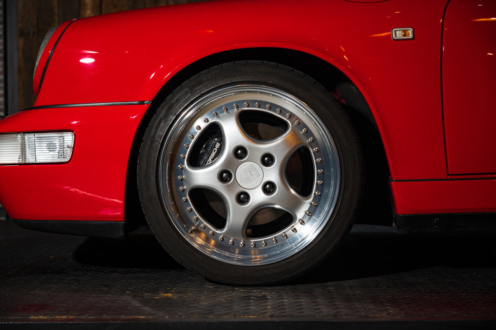Porsche 964 Carrera 4