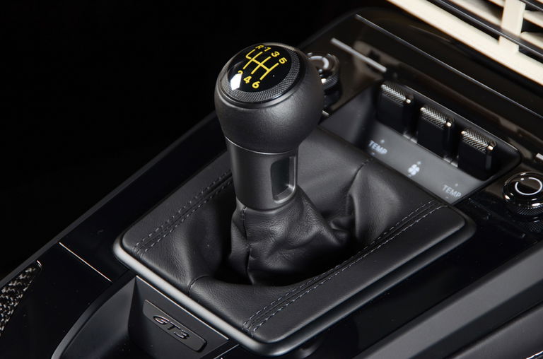 Porsche 992 GT3 Touring