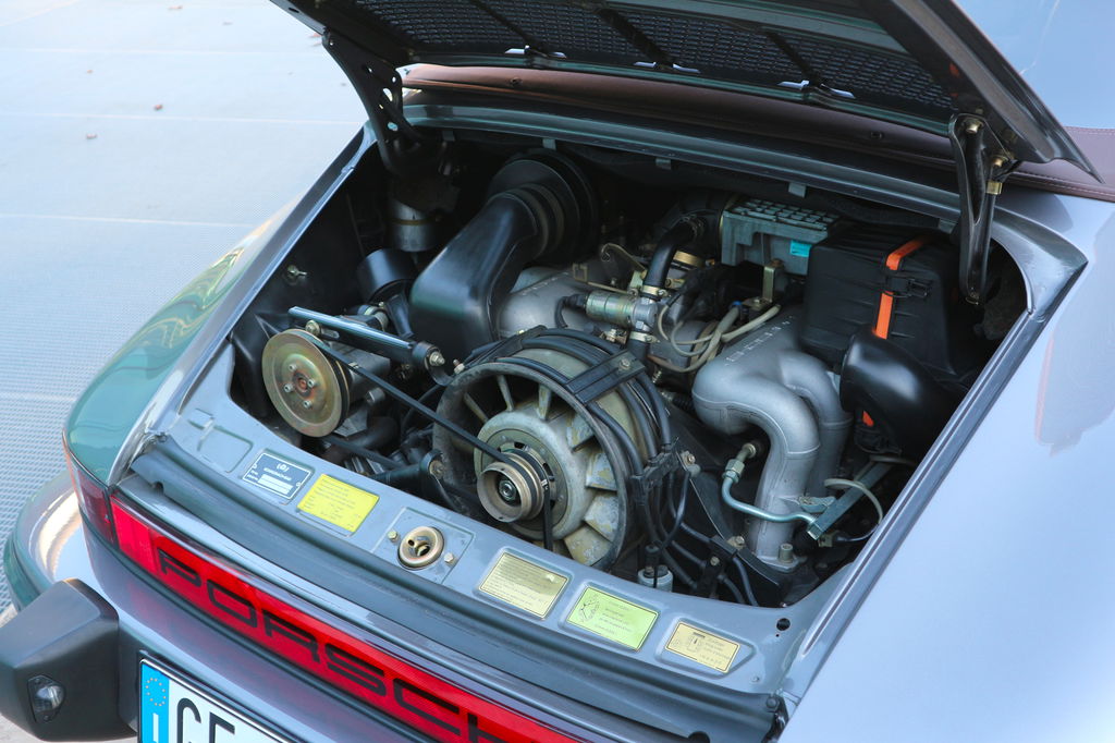 Porsche 911 Carrera 3.2