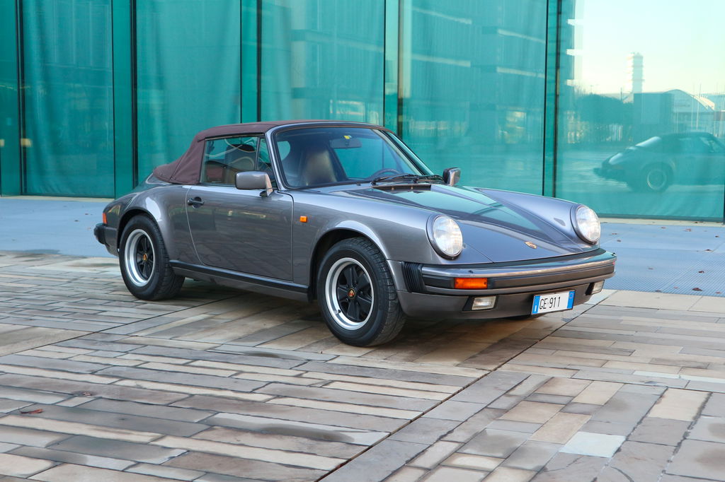Porsche 911 Carrera 3.2