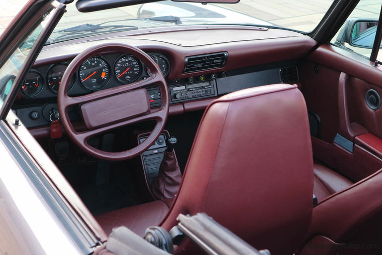 Porsche 911 Carrera 3.2