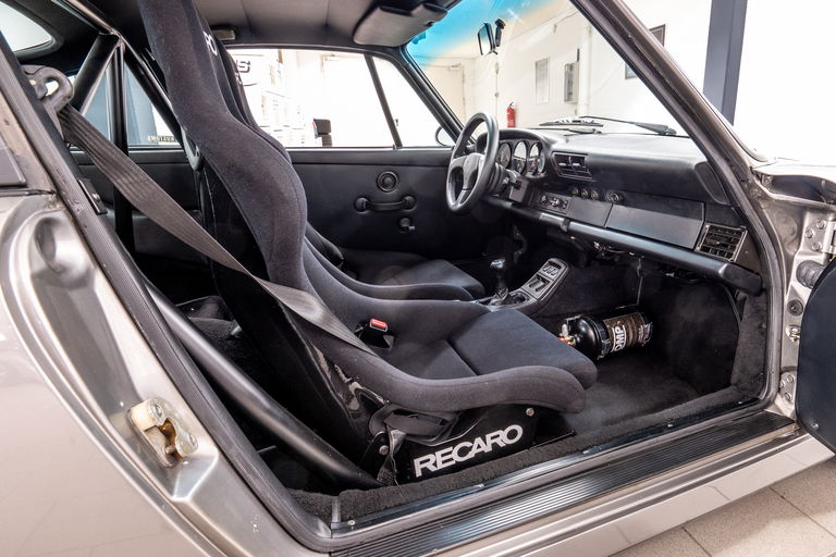 Porsche 964 Carrera 4