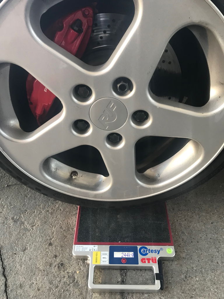 Porsche 964 Carrera 4