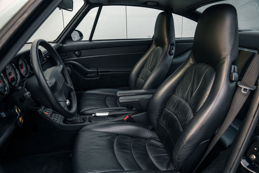 Porsche 993 Carrera 4S