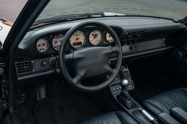 Porsche 993 Carrera 4S