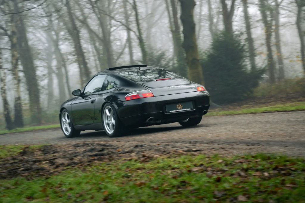 Porsche 996 Carrera