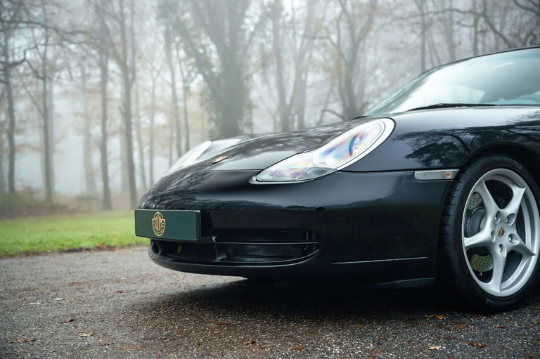 Porsche 996 Carrera