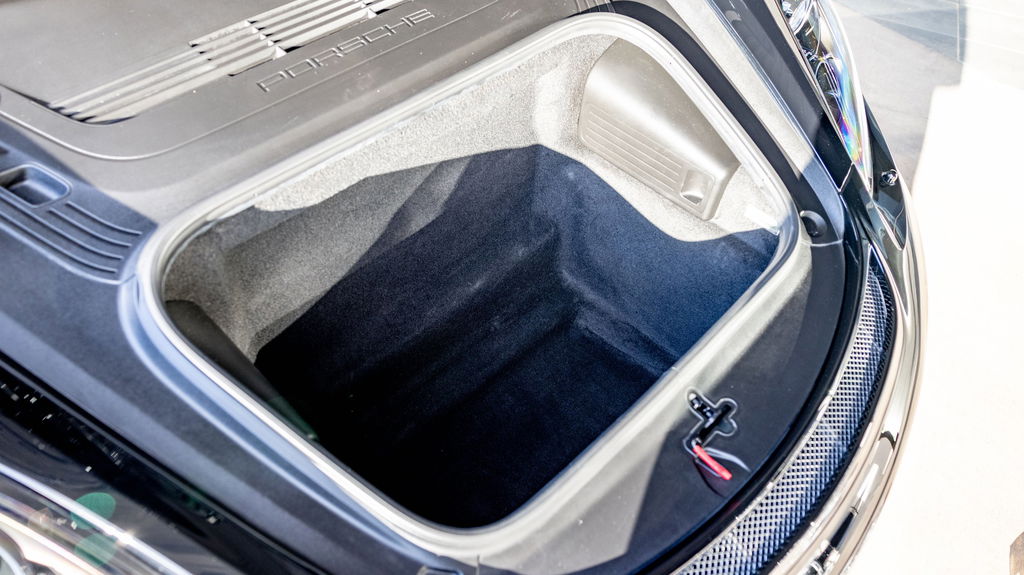 Porsche 981 Cayman GT4