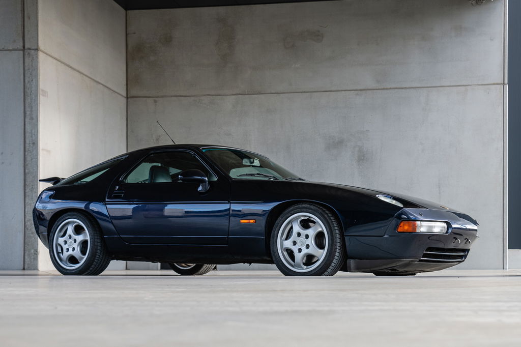 Porsche 928 GTS