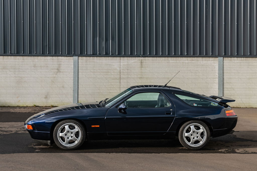 Porsche 928 GTS