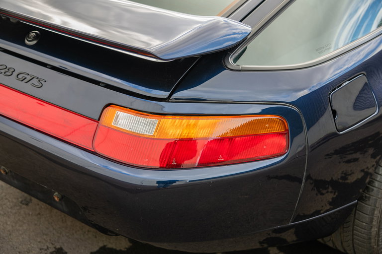Porsche 928 GTS