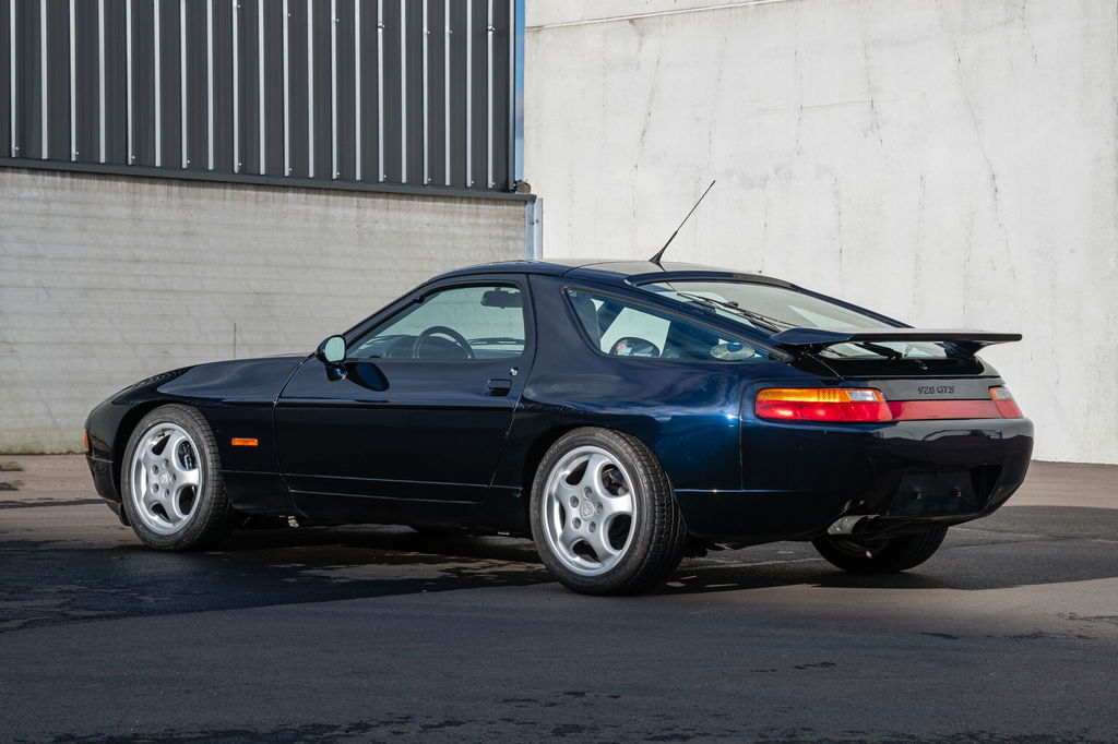 Porsche 928 GTS