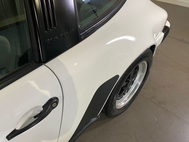 Porsche 911 Carrera 3.2 (US)