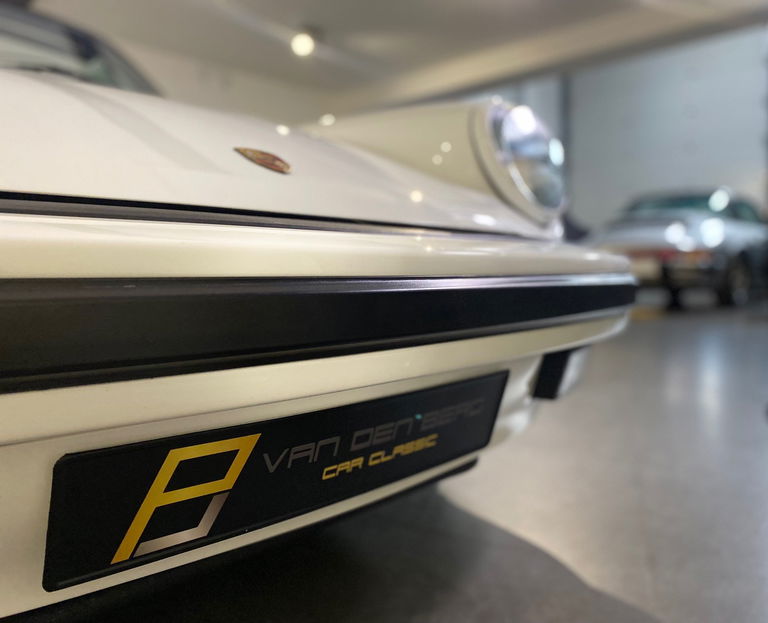 Porsche 911 Carrera 3.2 (US)