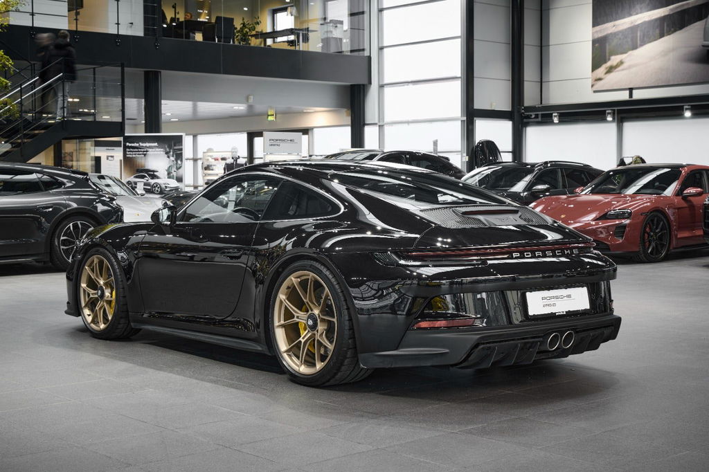 Porsche 992 GT3 Touring