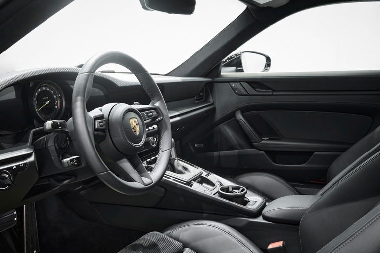 Porsche 992 GT3 Touring