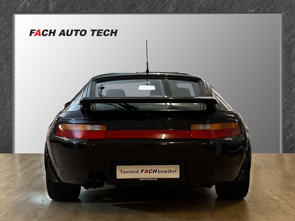 Porsche 928 GTS