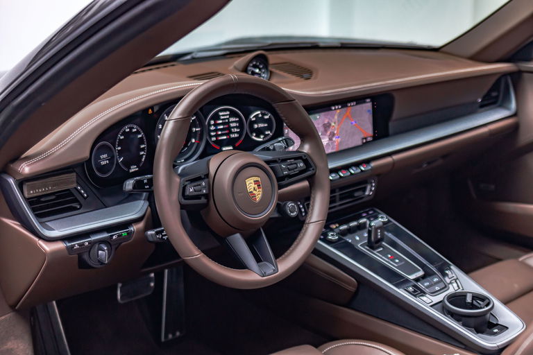 Porsche 992 Carrera 4S