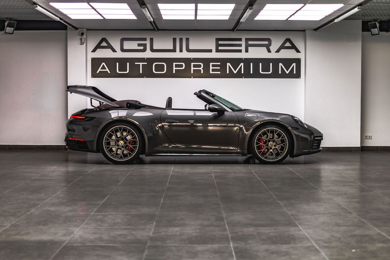 Porsche 992 Carrera 4S