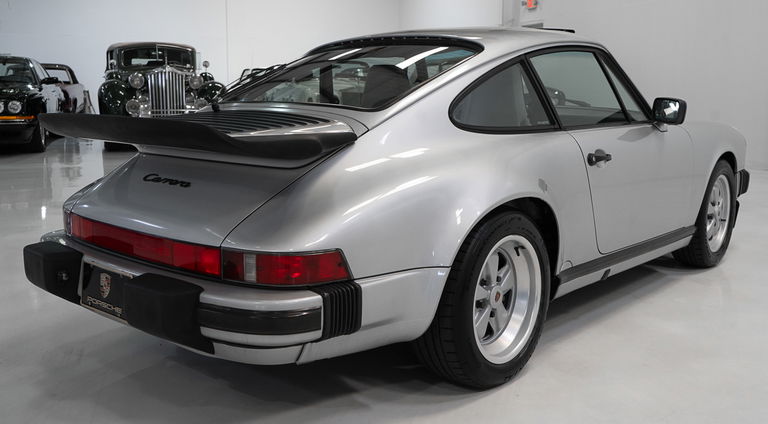 Porsche 911 Carrera 3.2 „25 Jahre 911“