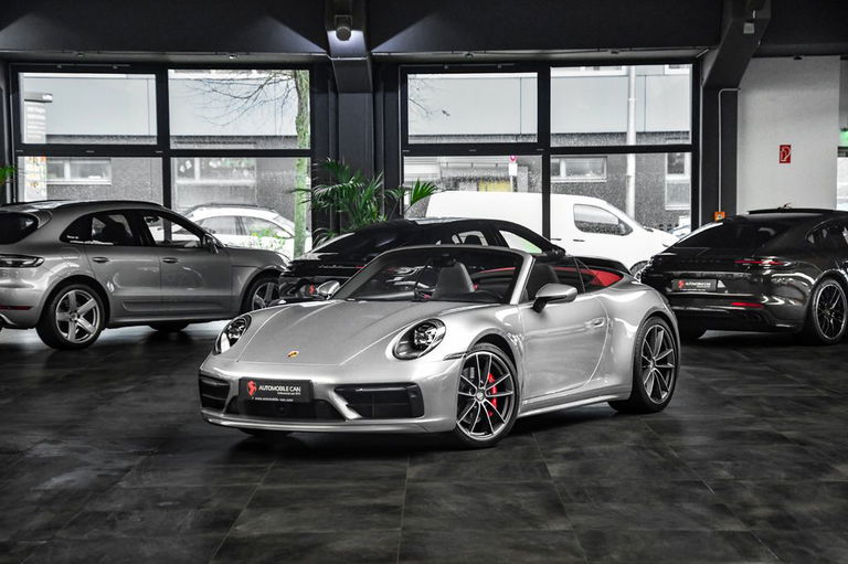 Porsche 992 Carrera 4S