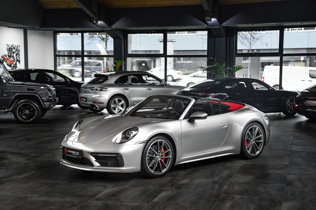 Porsche 992 Carrera 4S