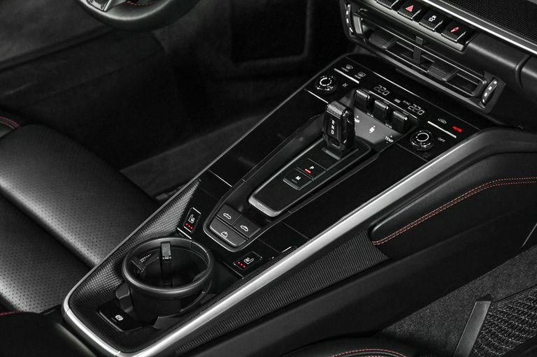 Porsche 992 Carrera 4S