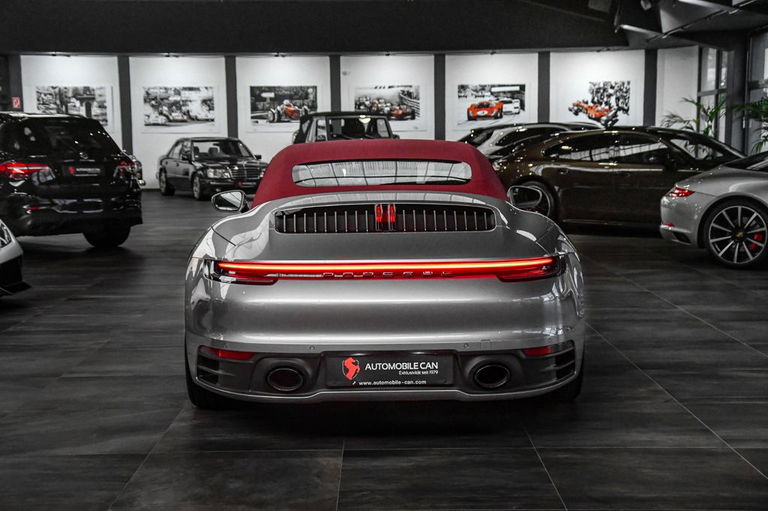 Porsche 992 Carrera 4S