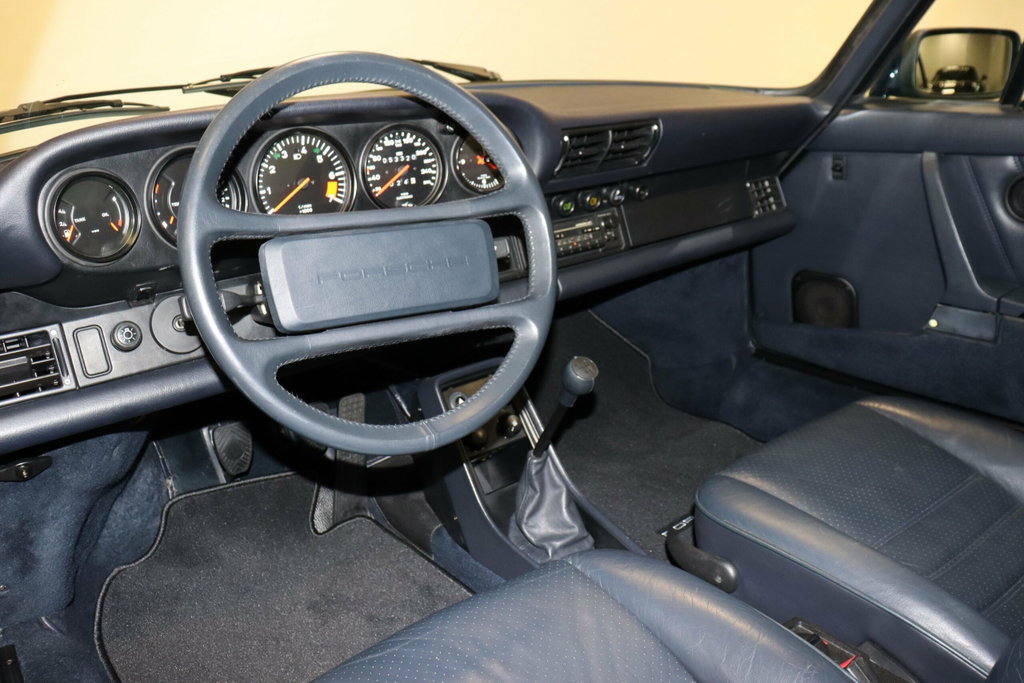 Porsche 911 Carrera 3.2