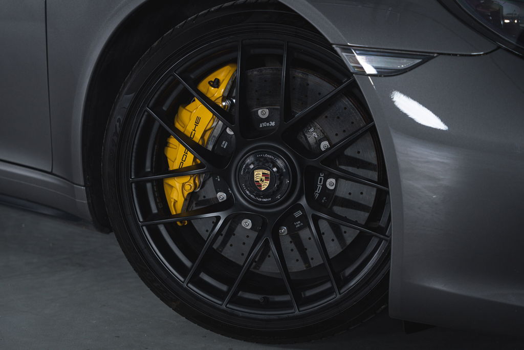 Porsche 991.2 Carrera GTS