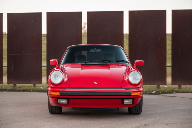 Porsche 911 Carrera 3.2 (US)