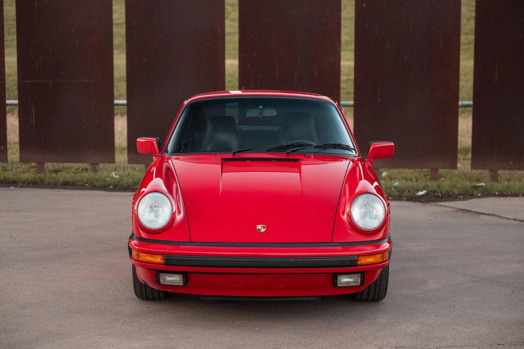 Porsche 911 Carrera 3.2 (US)