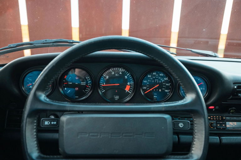 Porsche 911 Carrera 3.2 (US)