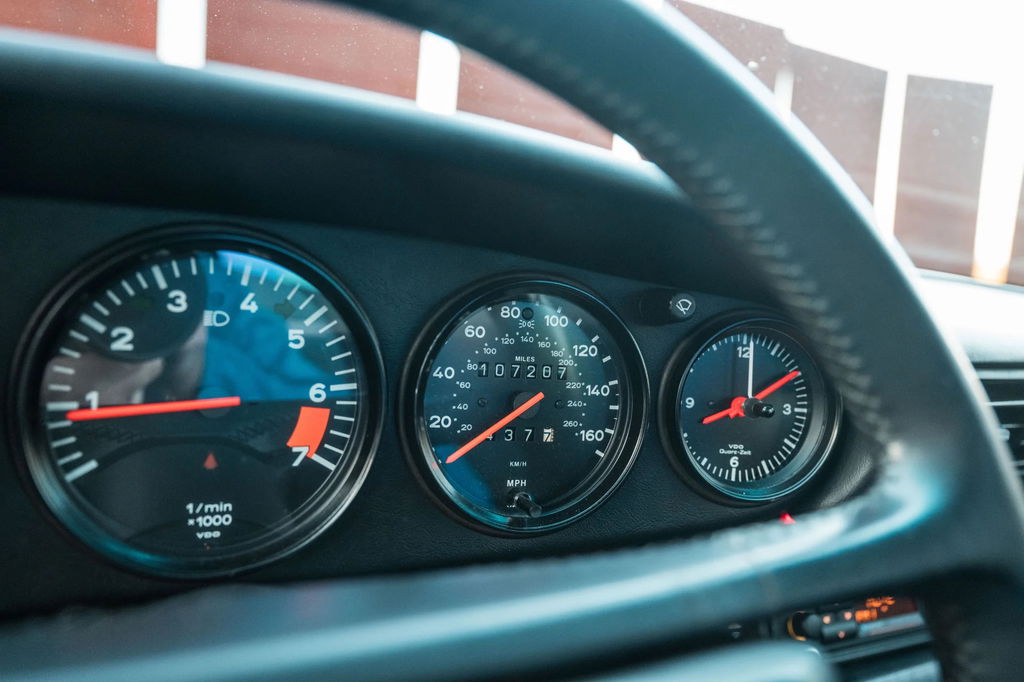 Porsche 911 Carrera 3.2 (US)