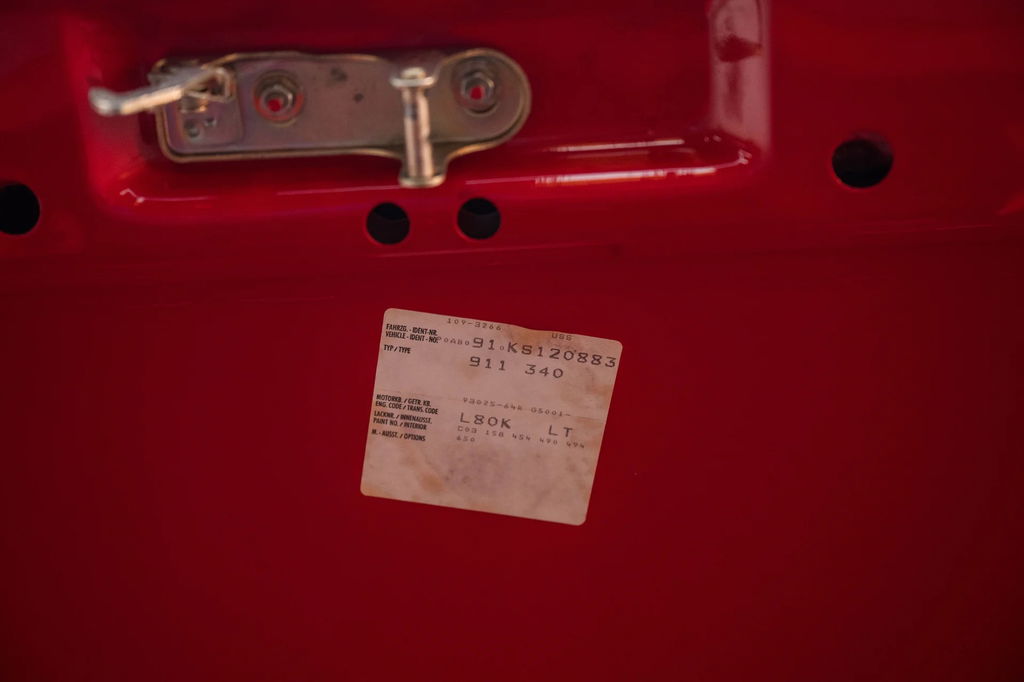 Porsche 911 Carrera 3.2 (US)