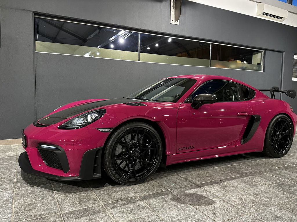 Porsche 718 Cayman GT4 RS