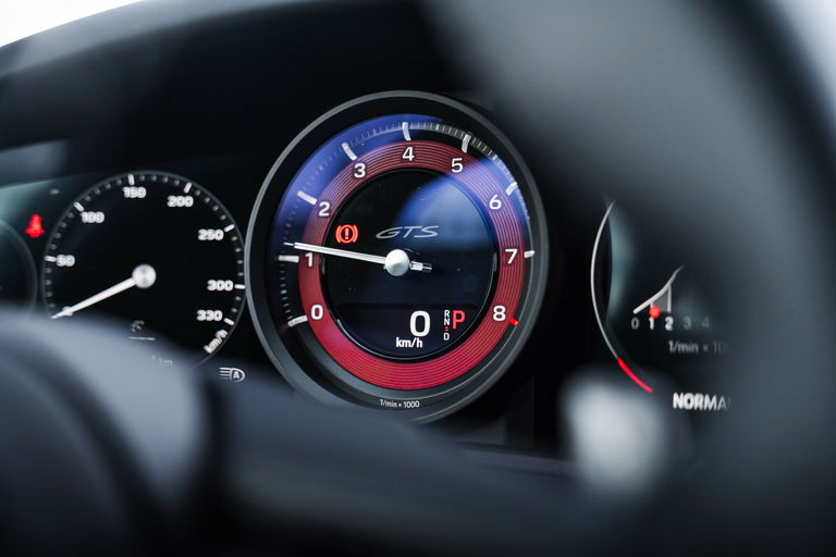 Porsche 992 Carrera GTS