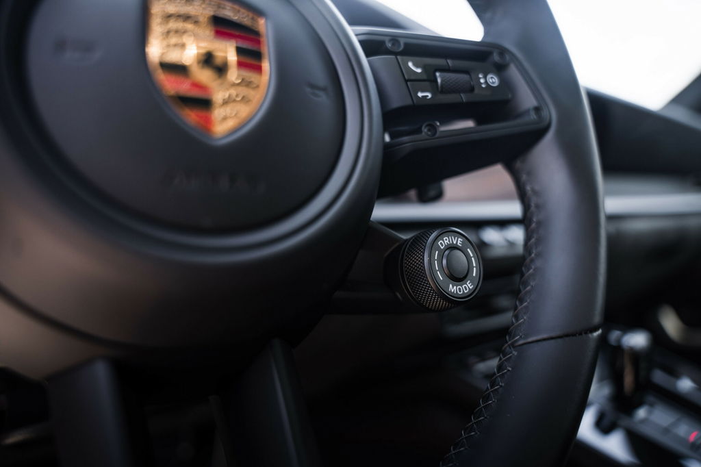 Porsche 992 Carrera GTS