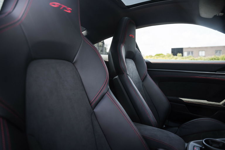 Porsche 992 Carrera GTS