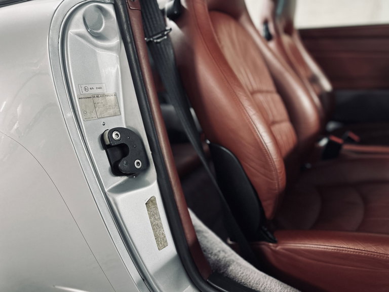 Porsche 993 Carrera 4S