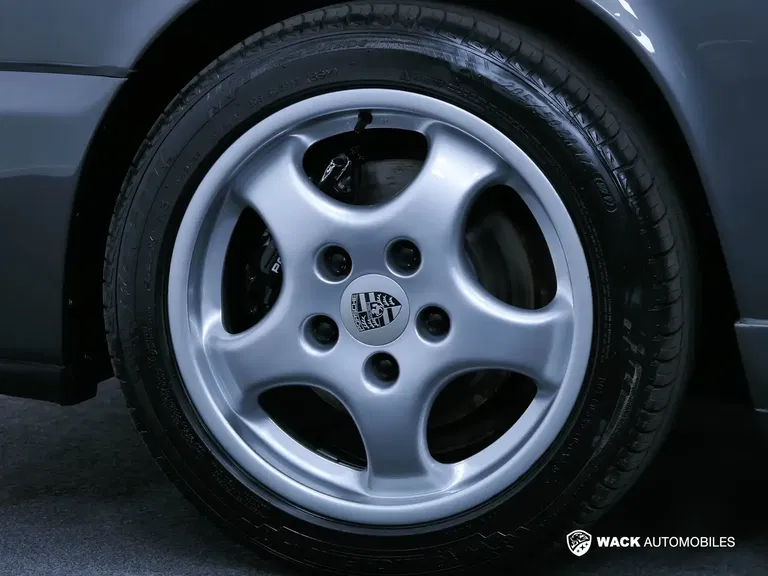 Porsche 964 Carrera 4