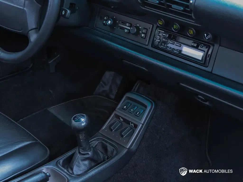 Porsche 964 Carrera 4