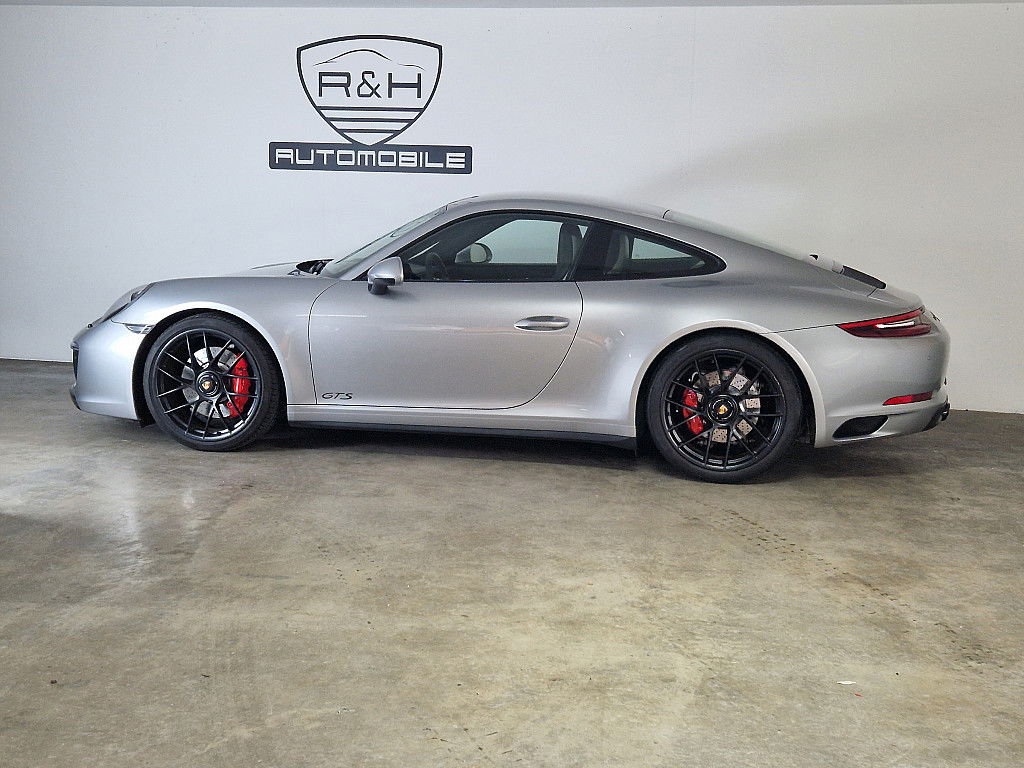Porsche 991.2 Carrera GTS